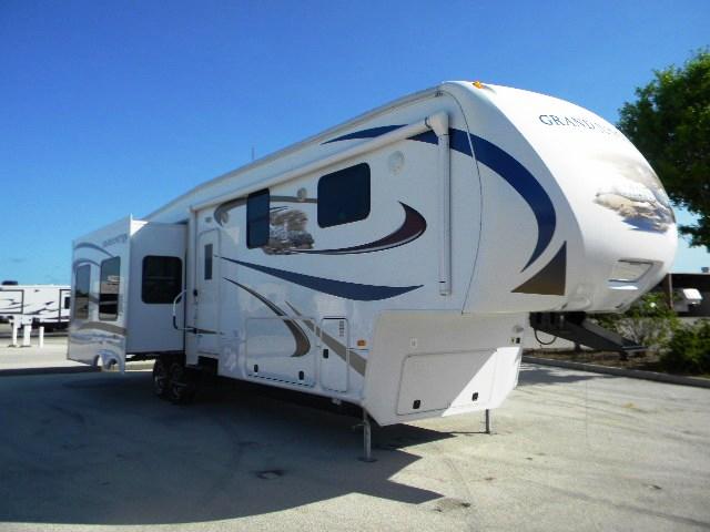 Used 2011 Dutchmen Grand Junction 347RE Fifth Wheel For Sale